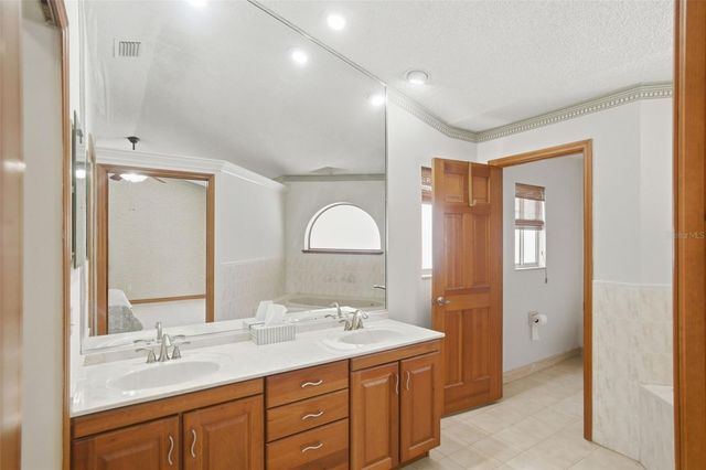 2202 BANBURY AVENUE, Deltona, FL 32725