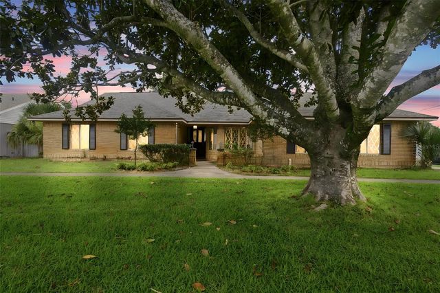2202 BANBURY AVENUE, Deltona, FL 32725