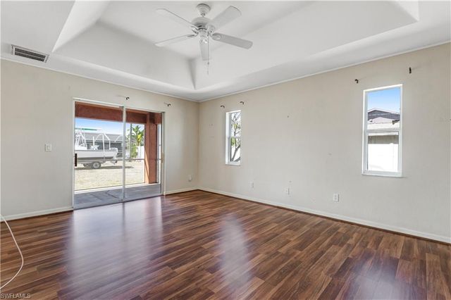 3908 SE 2nd AVE, Cape Coral, FL 33904