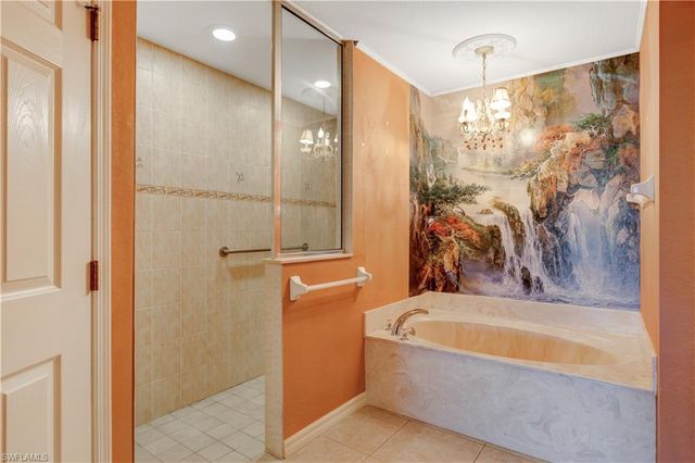 3908 SE 2nd AVE, Cape Coral, FL 33904