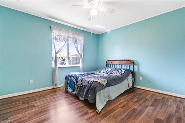 3908 SE 2nd AVE, Cape Coral, FL 33904