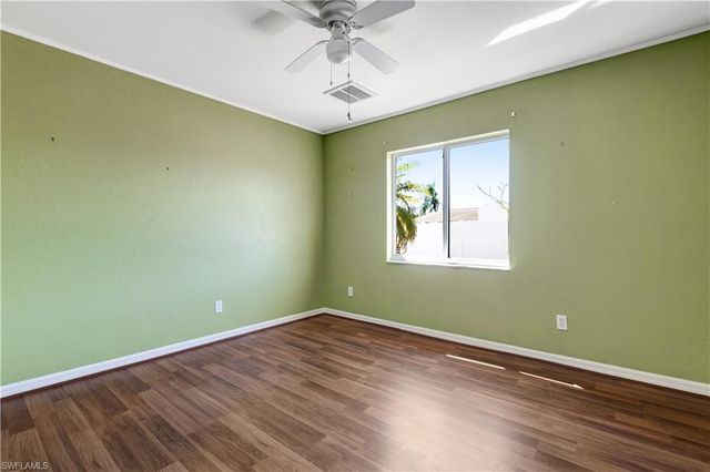 3908 SE 2nd AVE, Cape Coral, FL 33904