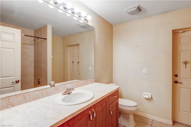 3908 SE 2nd AVE, Cape Coral, FL 33904