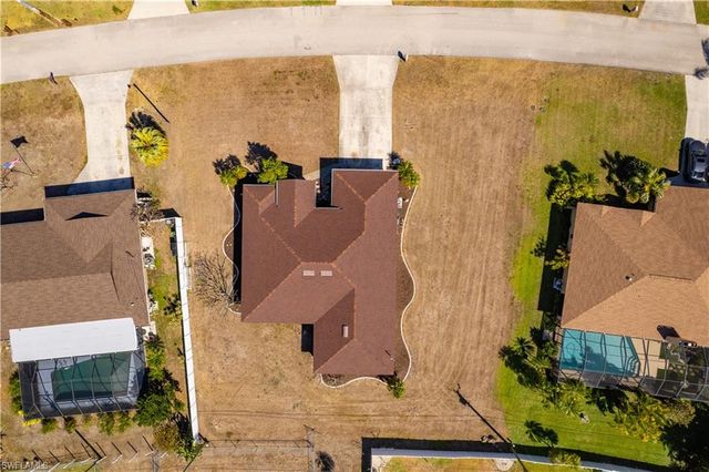 3908 SE 2nd AVE, Cape Coral, FL 33904