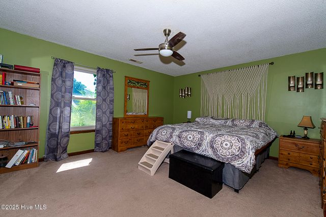 1342 Old Maplehurst Rd Road, Jacksonville, NC 28540