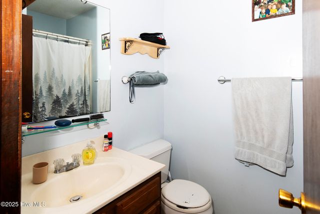 1342 Old Maplehurst Rd Road, Jacksonville, NC 28540