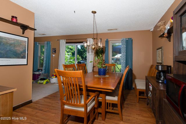1342 Old Maplehurst Rd Road, Jacksonville, NC 28540