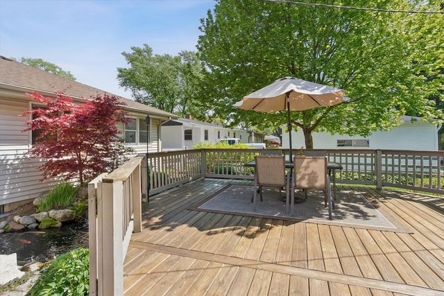 5324 Clover Drive, Lisle, IL 60532