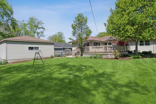 5324 Clover Drive, Lisle, IL 60532