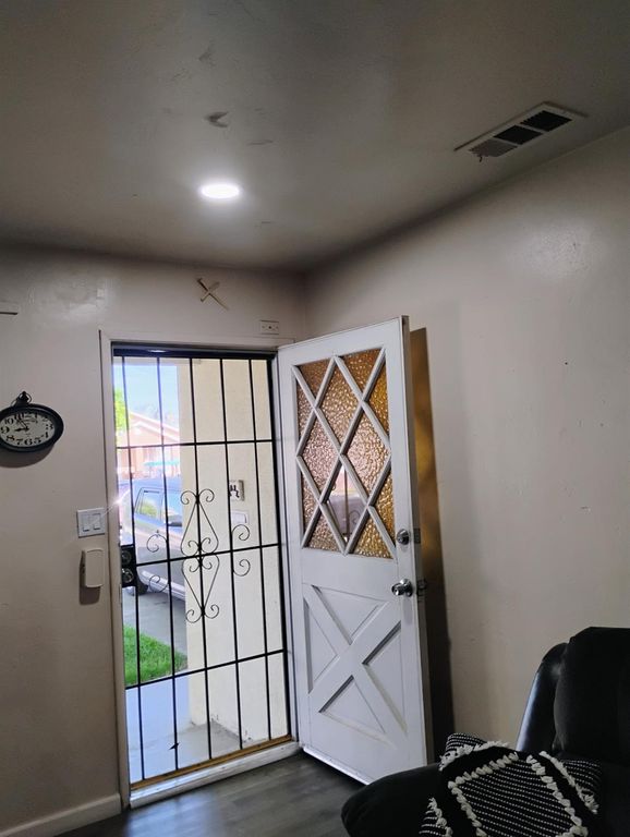 Image 4 of property listing at 1405 Orange Avenue, Chowchilla, CA 93610