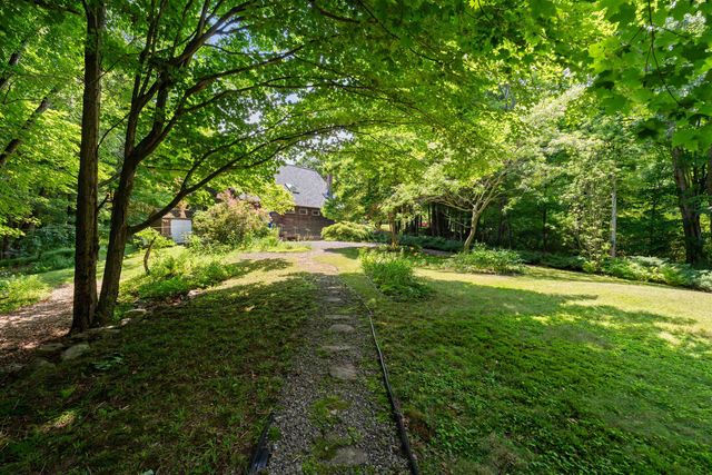 74 Hunt Road, Danville, NH 03819