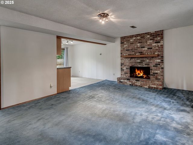 15135 S GREENTREE Dr, Oregon City, OR 97045