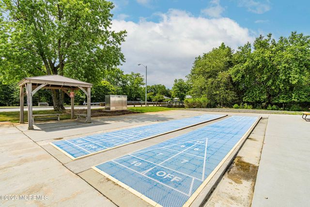 19 Port Royal Drive, Toms River, NJ 08757