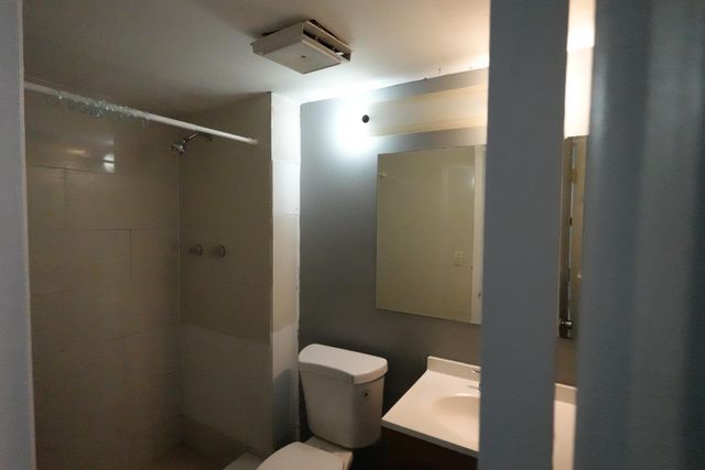 4200 Inverrary Boulevard 3516, Lauderhill, FL 33319