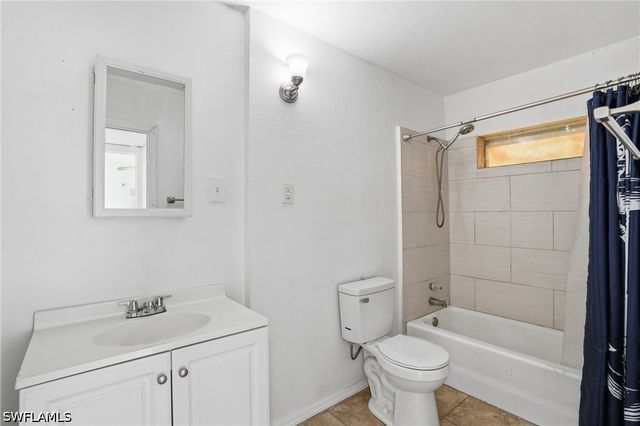 78 Victoria DR, North Fort Myers, FL 33917