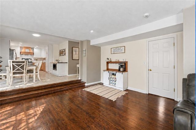 12408 Monroe Avenue, Grandview, MO 64030