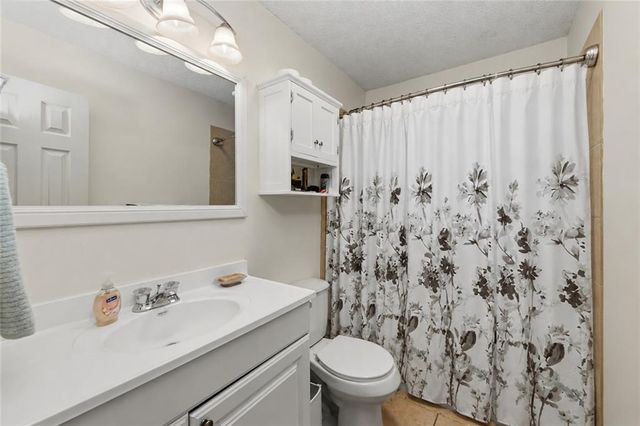 12408 Monroe Avenue, Grandview, MO 64030
