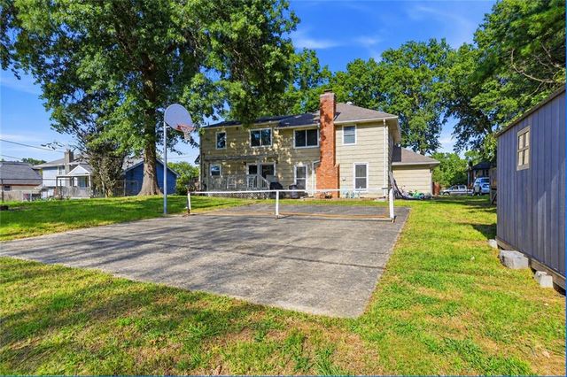 12408 Monroe Avenue, Grandview, MO 64030