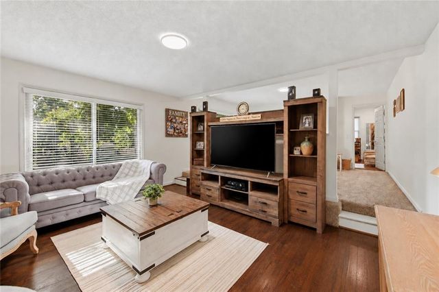12408 Monroe Avenue, Grandview, MO 64030