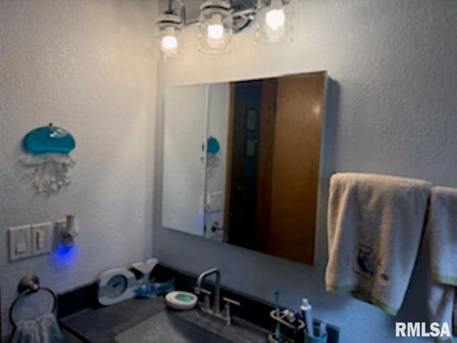 424 NOEL Court, Quincy, IL 62305