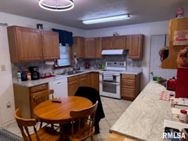 424 NOEL Court, Quincy, IL 62305