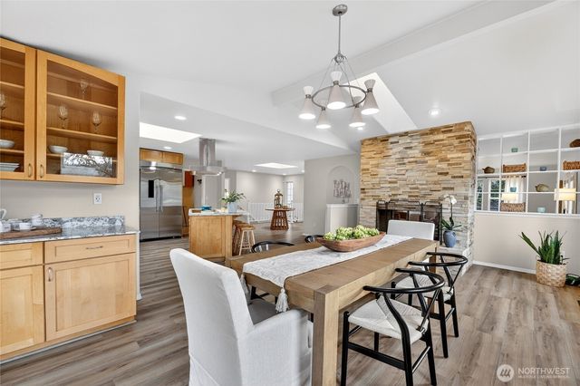 6730 NE 202nd Street, Kenmore, WA 98028