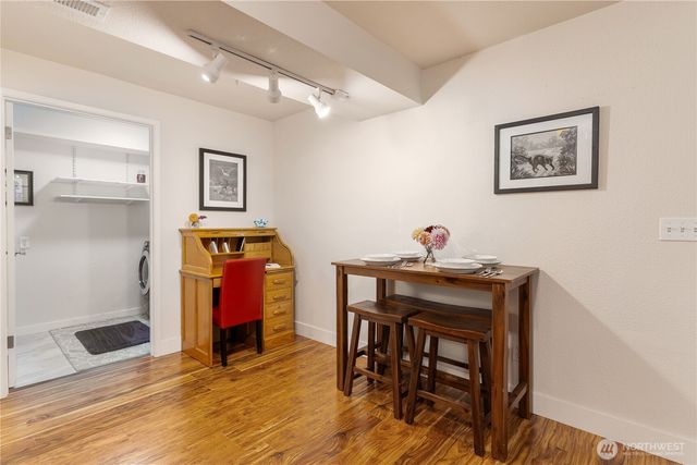 6730 NE 202nd Street, Kenmore, WA 98028