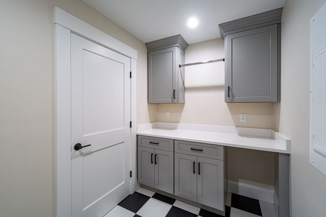 14 Drury Ln, Natick, MA 01760