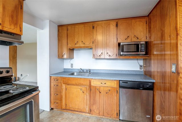 1627 120th Street S, Tacoma, WA 98444