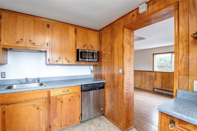 1627 120th Street S, Tacoma, WA 98444