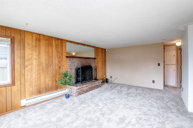 1627 120th Street S, Tacoma, WA 98444