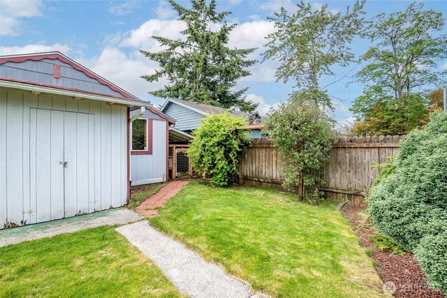 1627 120th Street S, Tacoma, WA 98444