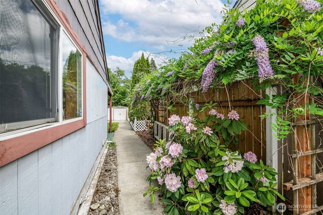 1627 120th Street S, Tacoma, WA 98444