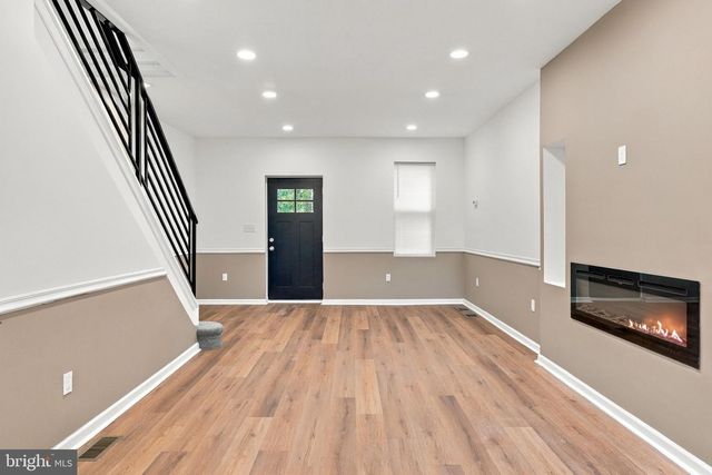1934 W GODFREY AVE, Philadelphia, PA 19141