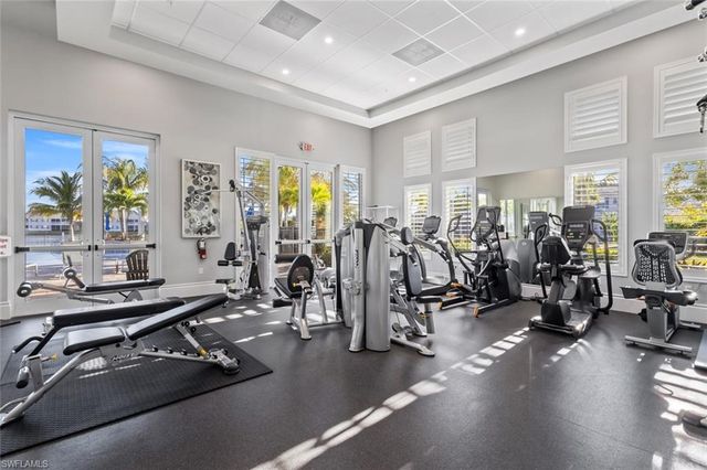 196 Indies DR E 101, Naples, FL 34114