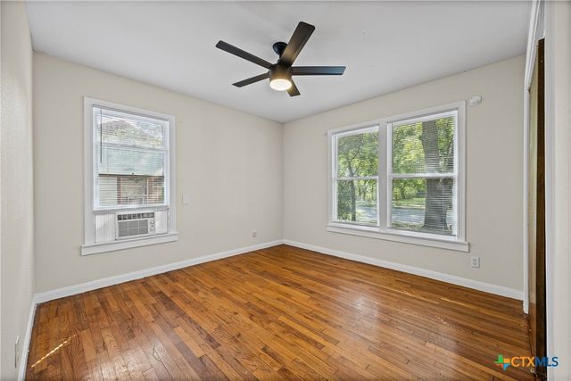 933 Haynes Street, San Marcos, TX 78666