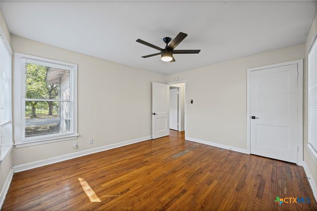 933 Haynes Street, San Marcos, TX 78666