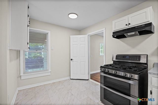 933 Haynes Street, San Marcos, TX 78666