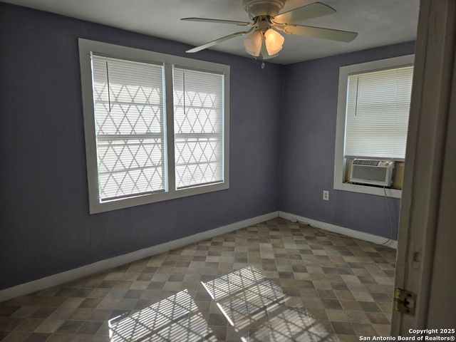 206 Commerce, Pettus, TX 78146