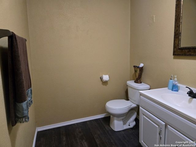 206 Commerce, Pettus, TX 78146