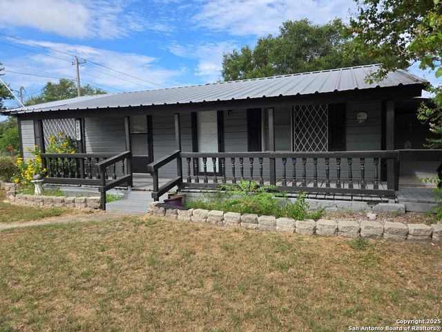 206 Commerce, Pettus, TX 78146