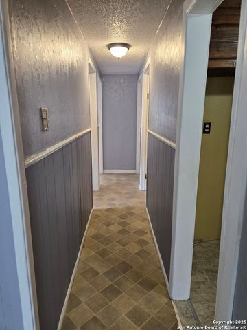 206 Commerce, Pettus, TX 78146