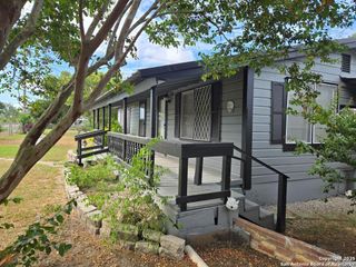 206 Commerce, Pettus, TX 78146