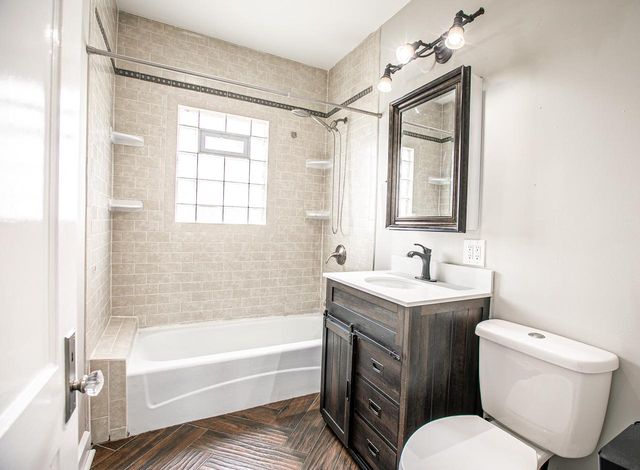 909 Arthur AVENUE, Racine, WI 53405