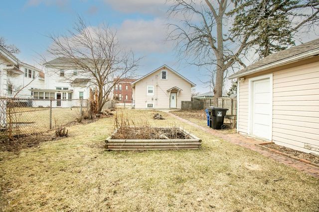 909 Arthur AVENUE, Racine, WI 53405