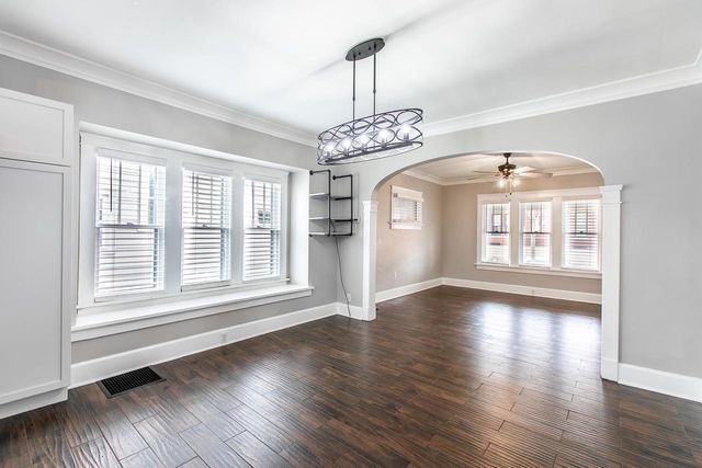 909 Arthur AVENUE, Racine, WI 53405