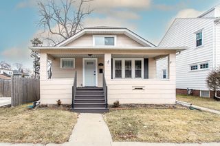 909 Arthur AVENUE, Racine, WI 53405