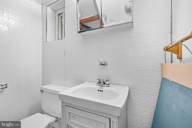 8803 63RD AVE, College Park, MD 20740