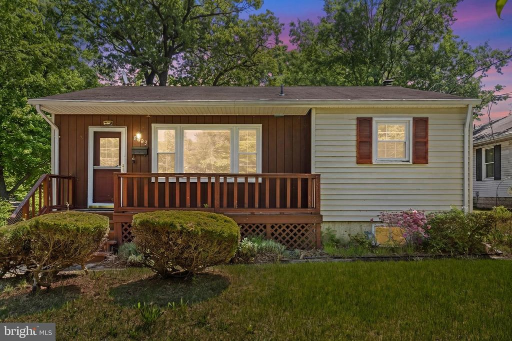 8803 63RD AVE, College Park, MD 20740