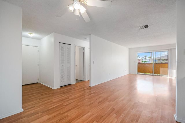 646 KENWICK CIRCLE 204, Casselberry, FL 32707